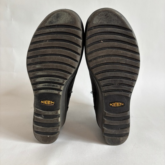 Keen Women's Kate Black Leather Wedge winter Ankle Bootie Side Zip Size 8 - Picture 7 of 7